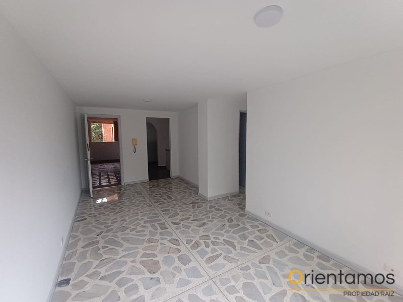 Apartamento disponible para el arriendo en Medellín el codigo es 21468 foto numero 9