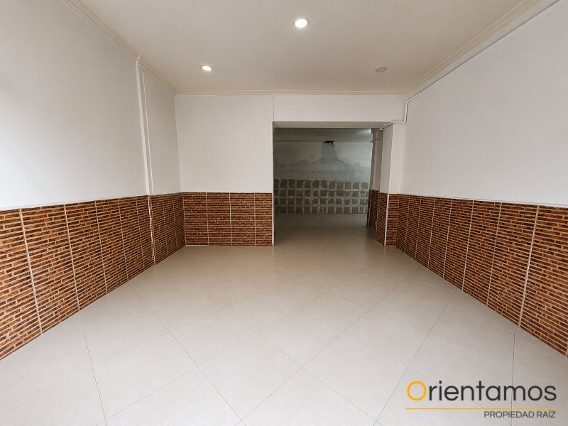 Local disponible para el arriendo en Envigado el codigo es 21407 foto numero 2