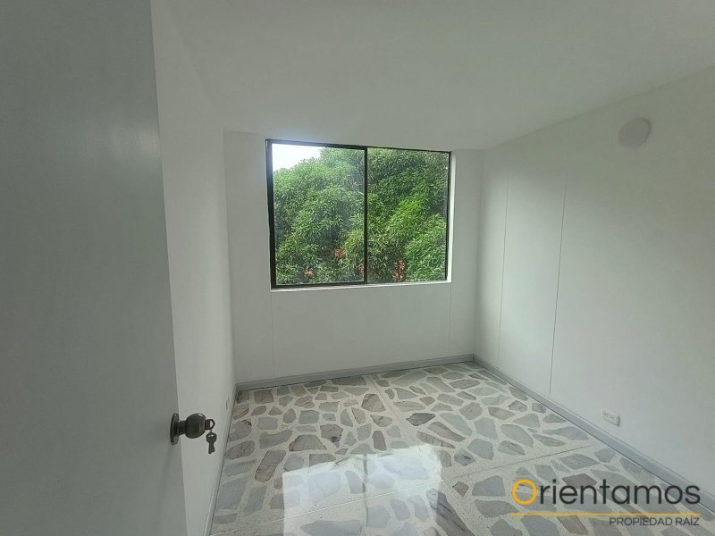 Apartamento disponible para el arriendo en Medellín el codigo es 21468 foto numero 13