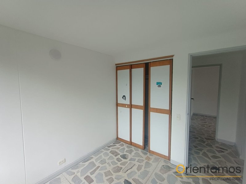 Apartamento disponible para el arriendo en Medellín el codigo es 21468 foto numero 12