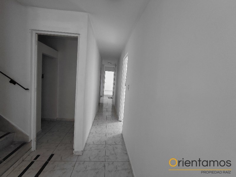 Casa-local disponible para el arriendo en Medellín el codigo es 16889 foto numero 4