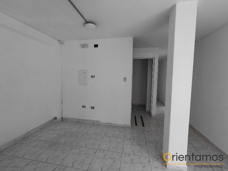 Casa-local disponible para el arriendo en Medellín el codigo es 16889 foto numero 5