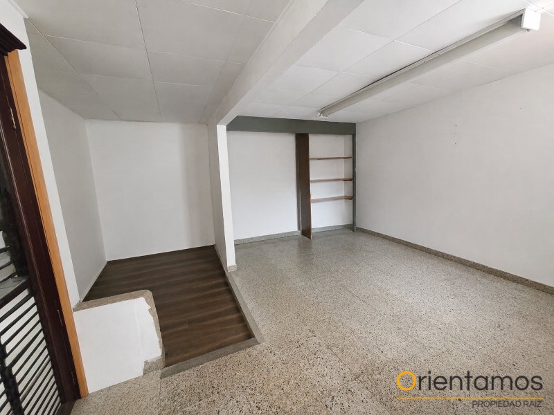 Casa-local disponible para el arriendo en Medellín el codigo es 21180 foto numero 9