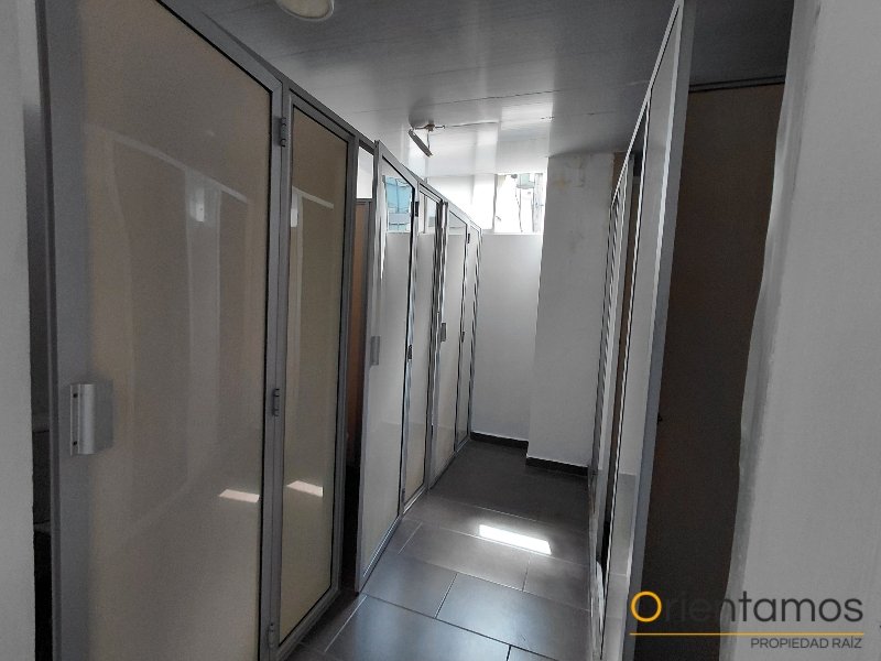 Casa-local disponible para el arriendo en Medellín el codigo es 16889 foto numero 10