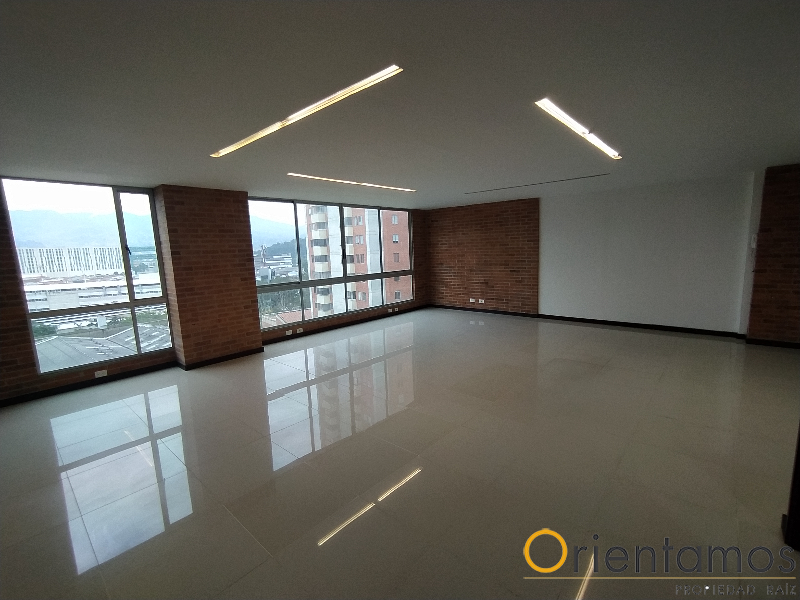 Oficina disponible para el arriendo en Medellín el codigo es 12659 foto numero 3
