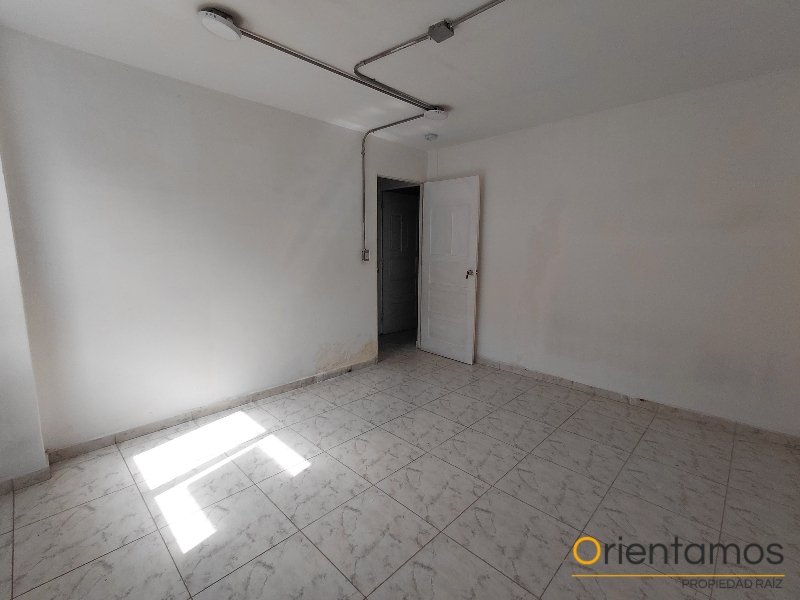 Casa-local disponible para el arriendo en Medellín el codigo es 16889 foto numero 12