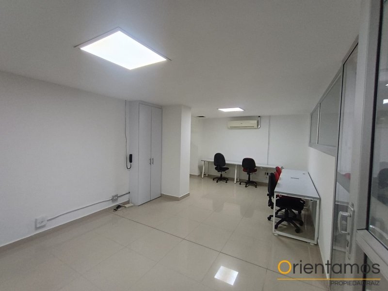 Oficina disponible para el arriendo en Medellín el codigo es 21325 foto numero 4