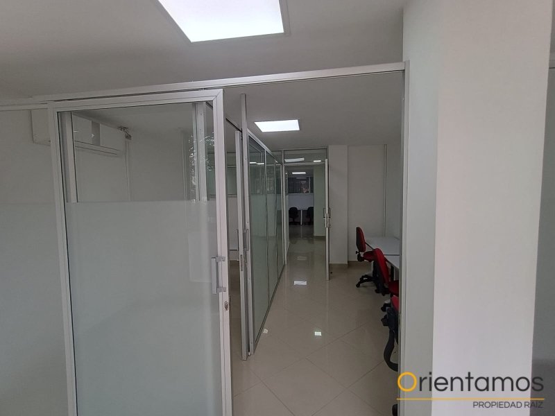 Oficina disponible para el arriendo en Medellín el codigo es 21325 foto numero 7