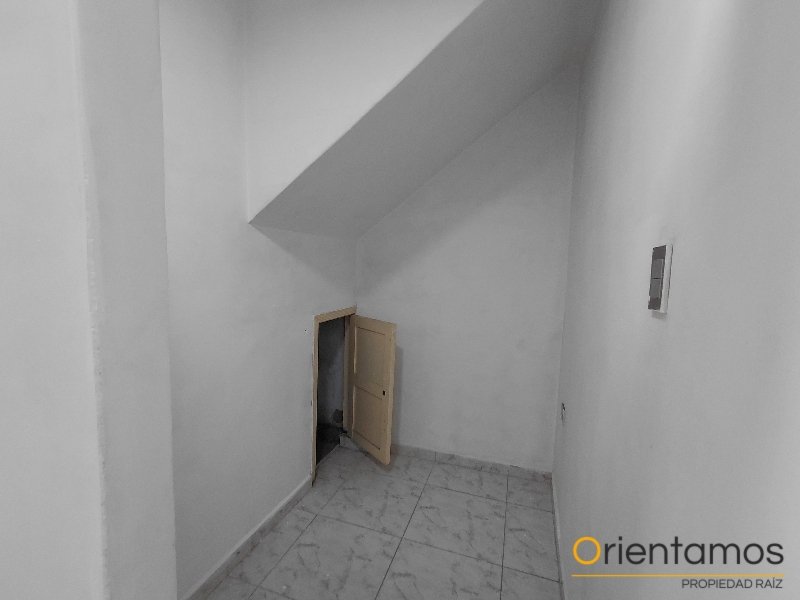 Casa-local disponible para el arriendo en Medellín el codigo es 16889 foto numero 15