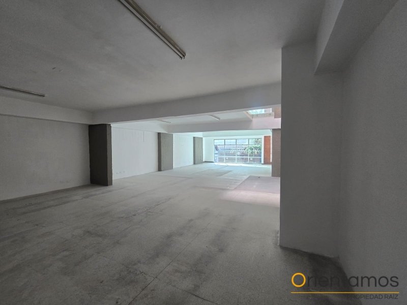 Local disponible para el arriendo en Envigado el codigo es 21537 foto numero 2