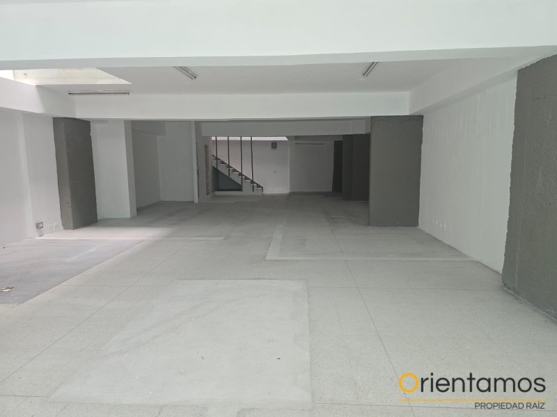 Local disponible para el arriendo en Envigado el codigo es 21537 foto numero 3