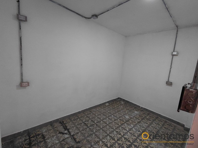 Casa-local disponible para el arriendo en Medellín el codigo es 16889 foto numero 16