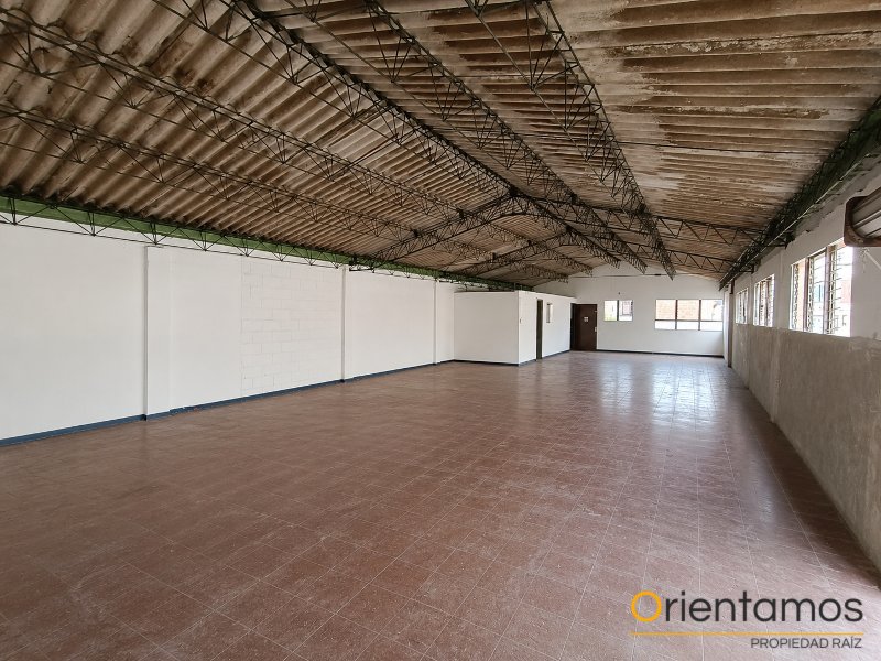 Bodega disponible para el arriendo en Medellín el codigo es 21370 foto numero 3