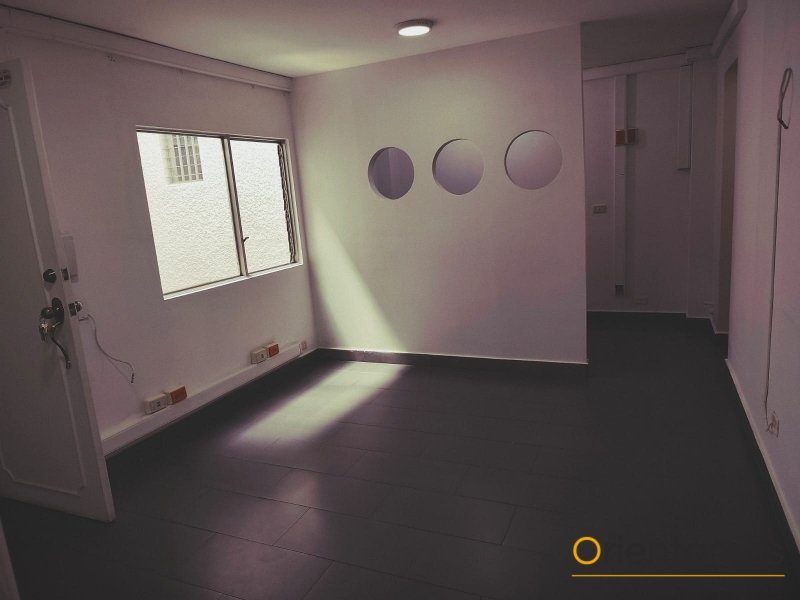 Oficina disponible para el arriendo en Medellín el codigo es 21141 foto numero 2
