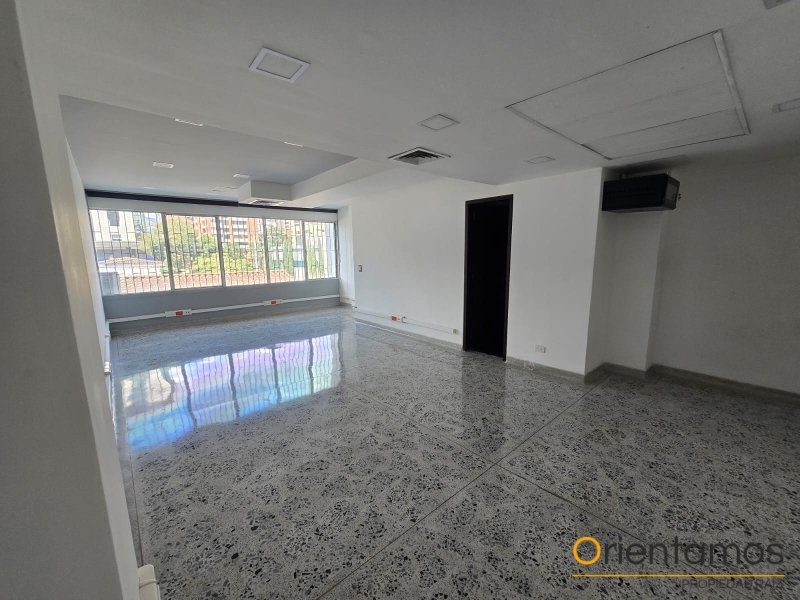 Oficina disponible para el arriendo en Medellín el codigo es 6865 foto numero 3