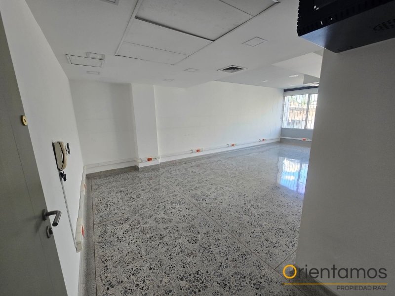 Oficina disponible para el arriendo en Medellín el codigo es 6865 foto numero 2