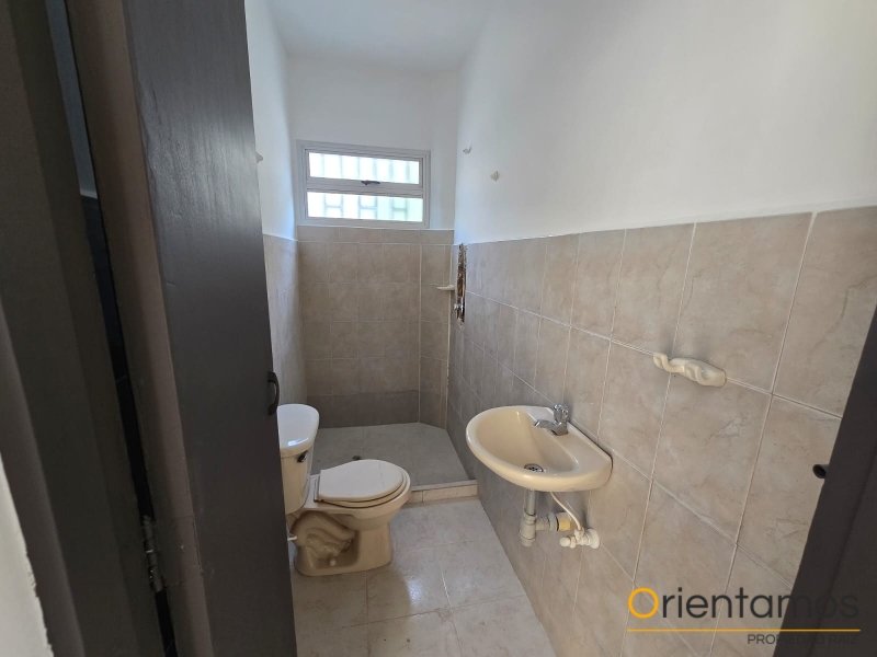 Casa disponible para el arriendo en Envigado el codigo es 21565 foto numero 5