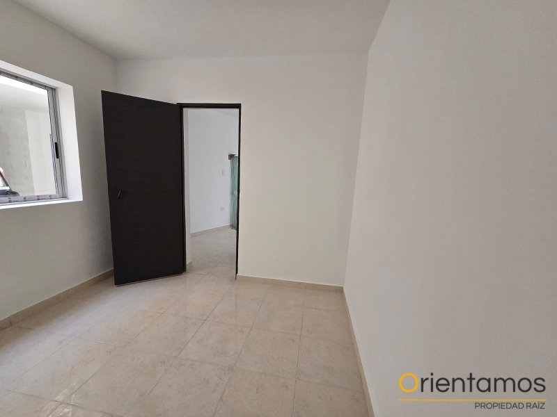 Casa disponible para el arriendo en Envigado el codigo es 21565 foto numero 9