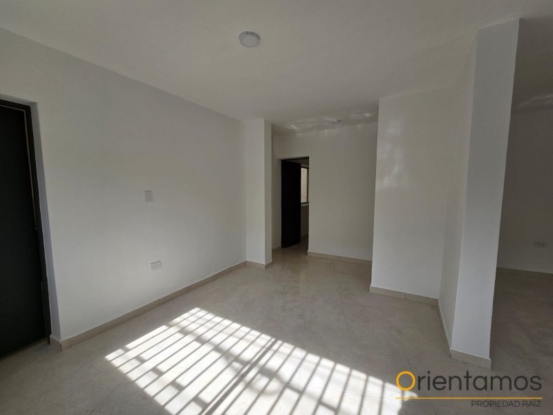 Casa disponible para el arriendo en Envigado el codigo es 21565 foto numero 8