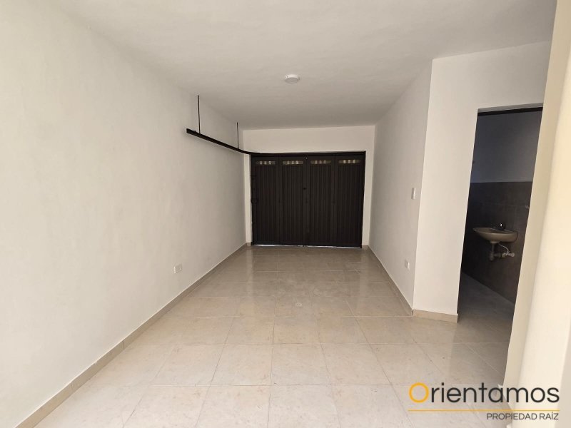 Casa disponible para el arriendo en Envigado el codigo es 21565 foto numero 4