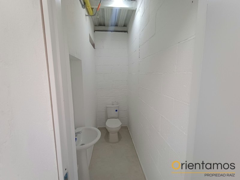 Casa-local disponible para venta o arriendo en Medellín el codigo es 19007 foto numero 15