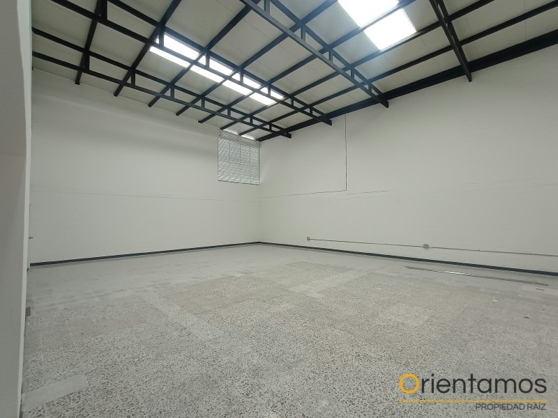 Casa-local disponible para venta o arriendo en Medellín el codigo es 19007 foto numero 5