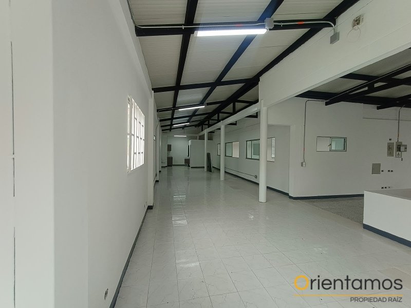 Casa-local disponible para venta o arriendo en Medellín el codigo es 19007 foto numero 7