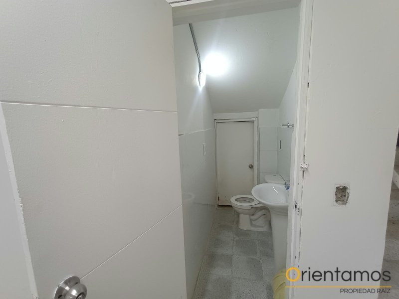 Casa-local disponible para venta o arriendo en Medellín el codigo es 19007 foto numero 14