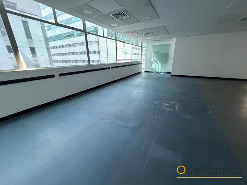 Oficina disponible para el arriendo en Medellín el codigo es 20981 foto numero 4