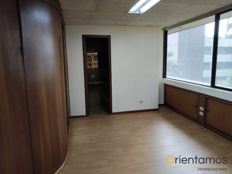 Oficina disponible para el arriendo en Medellín el codigo es 20682 foto numero 9