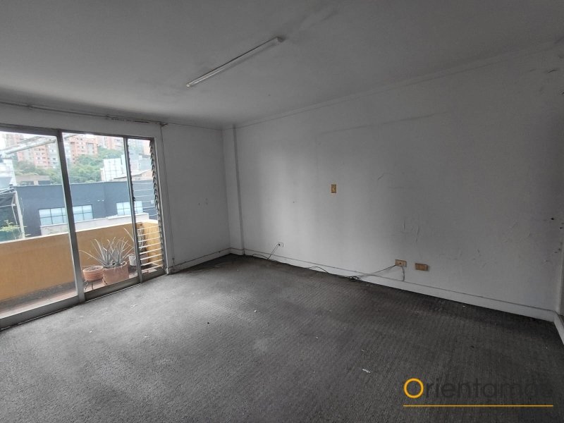 Oficina disponible para el arriendo en Medellín el codigo es 5060 foto numero 4