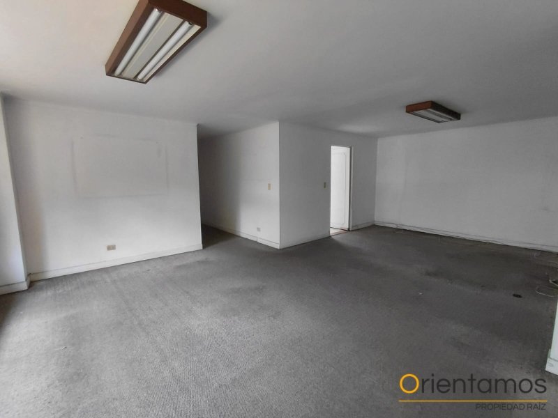 Oficina disponible para el arriendo en Medellín el codigo es 5060 foto numero 3