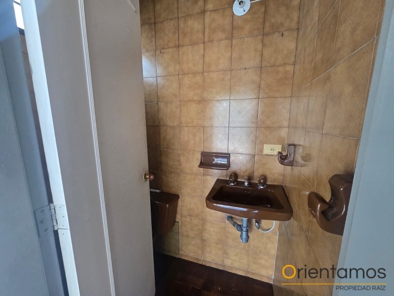 Casa-local disponible para el arriendo en Medellín el codigo es 20624 foto numero 13