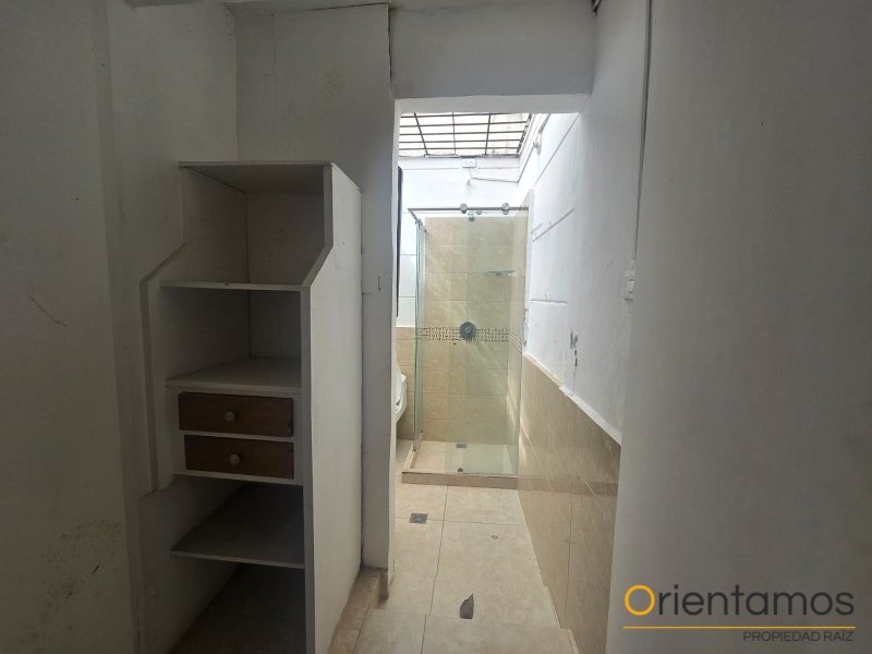 Casa-local disponible para el arriendo en Medellín el codigo es 20624 foto numero 14