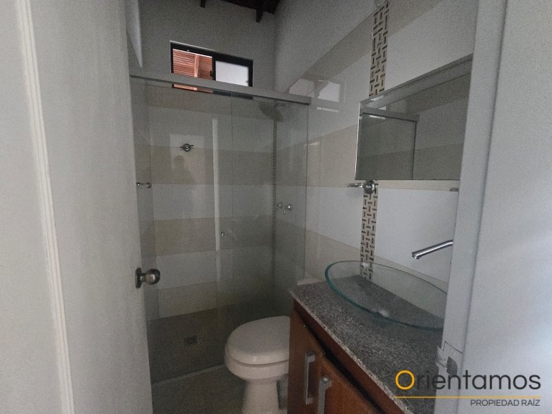 Casa-local disponible para el arriendo en Medellín el codigo es 20624 foto numero 18