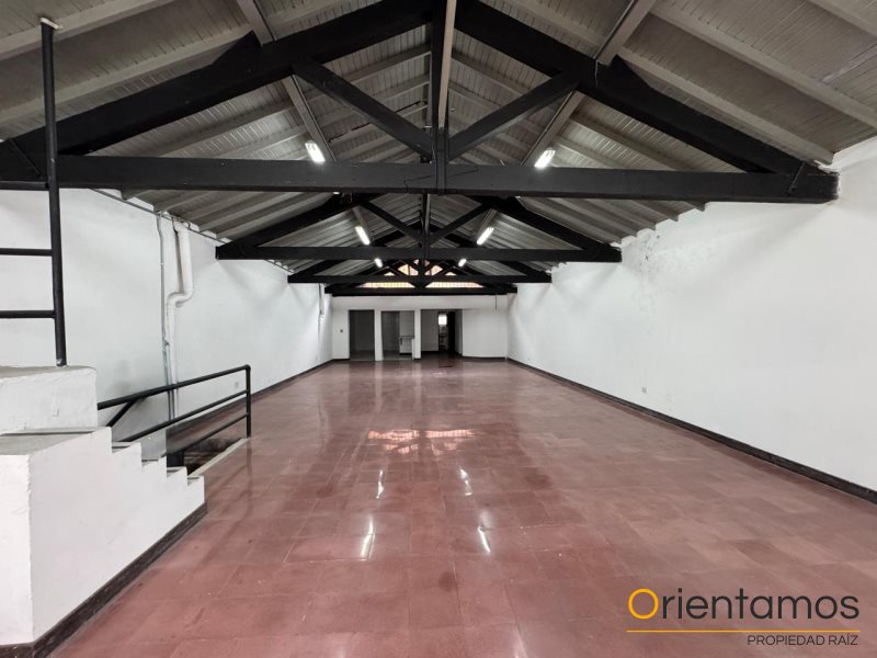 Bodega disponible para el arriendo en Medellín el codigo es 15809 foto numero 4