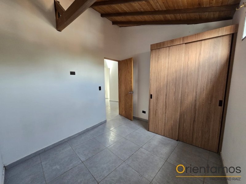 Apartamento disponible para el arriendo en Medellín el codigo es 21541 foto numero 12