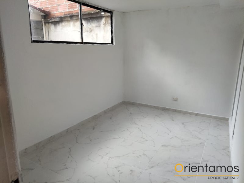 Casa-local disponible para el arriendo en Medellín el codigo es 20713 foto numero 13