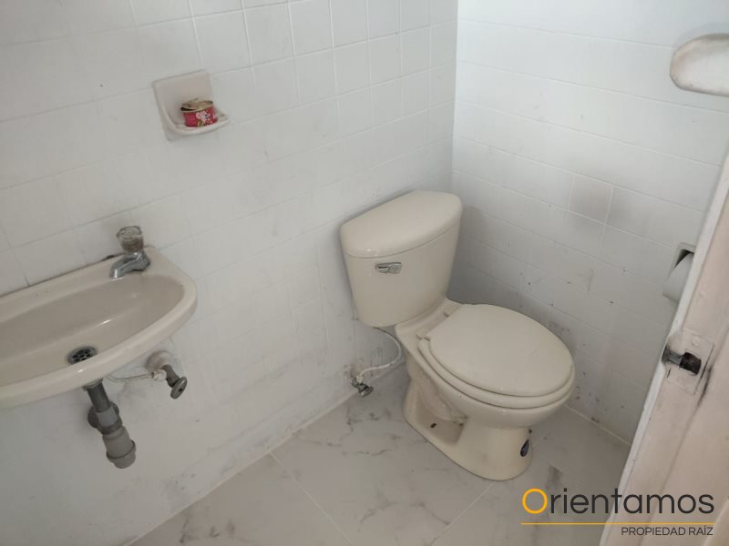 Casa-local disponible para el arriendo en Medellín el codigo es 20713 foto numero 15