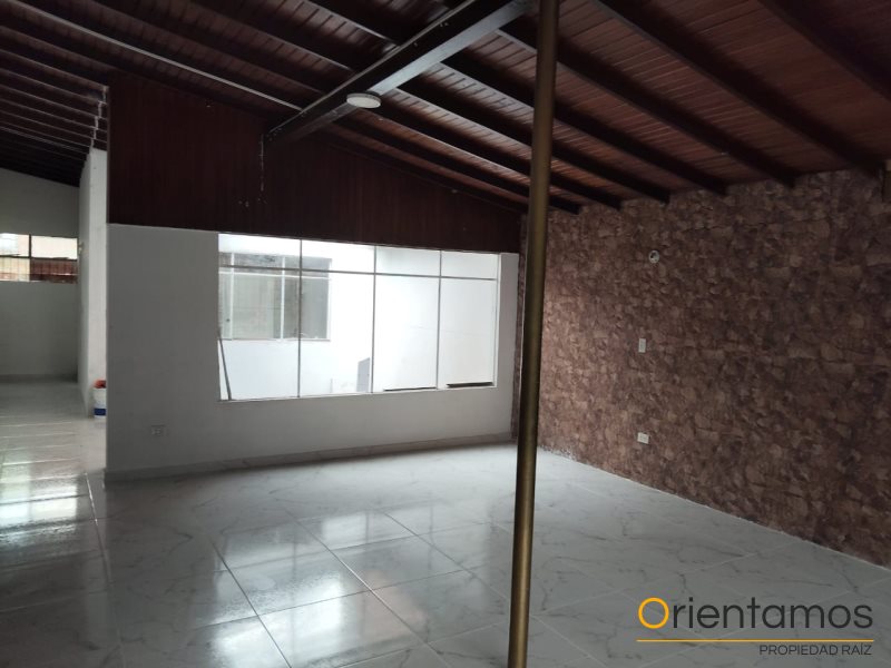 Casa-local disponible para el arriendo en Medellín el codigo es 20713 foto numero 4