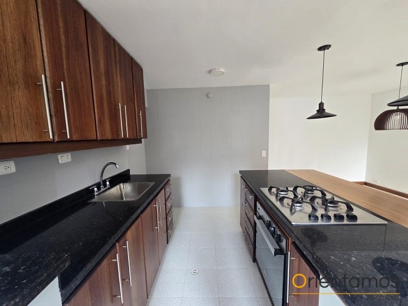 Apartamento disponible para el arriendo en Medellín el codigo es 16834 foto numero 8