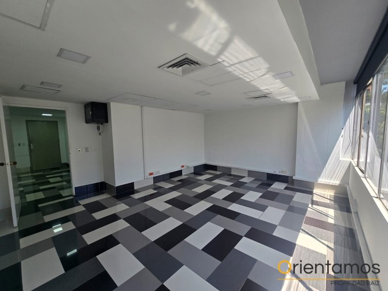 Oficina disponible para el arriendo en Medellín el codigo es 14748 foto numero 4