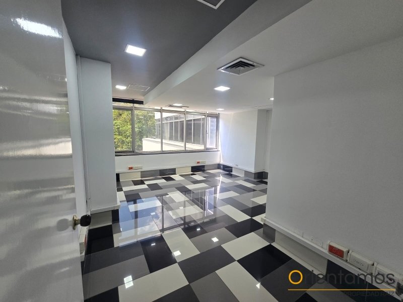 Oficina disponible para el arriendo en Medellín el codigo es 14748 foto numero 9
