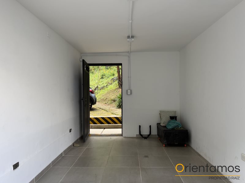 Local disponible para el arriendo en Medellín el codigo es 19702 foto numero 2