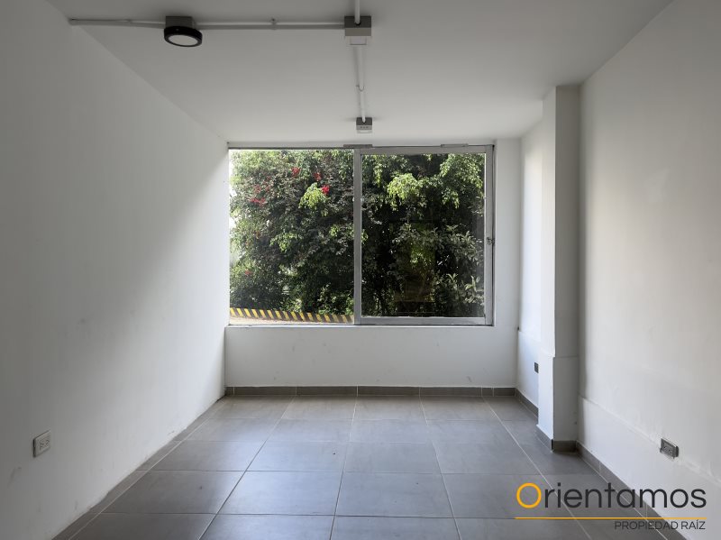 Local disponible para el arriendo en Medellín el codigo es 19702 foto numero 3