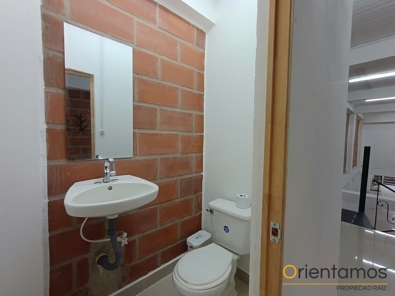 Local disponible para el arriendo en Medellín el codigo es 21584 foto numero 10