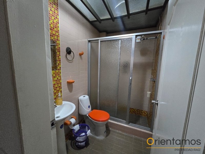 Casa-local disponible para el arriendo en Medellín el codigo es 21179 foto numero 14