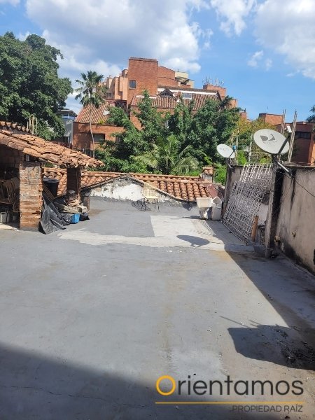 Local disponible para el arriendo en Medellín el codigo es 21253 foto numero 3