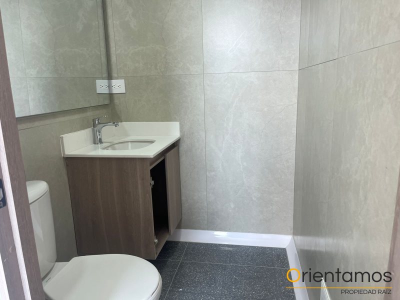 Oficina disponible para el arriendo en Medellín el codigo es 20903 foto numero 5