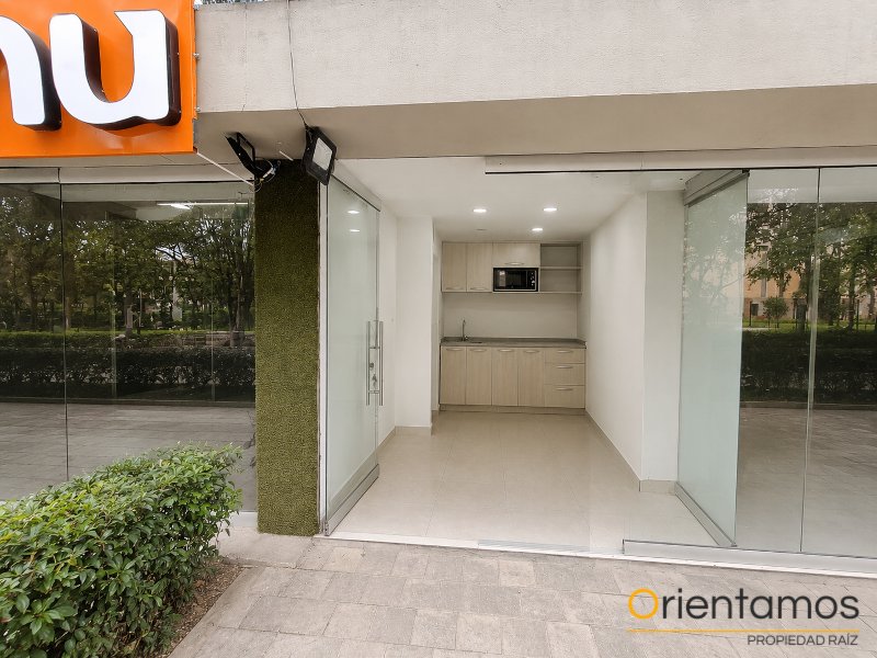 Oficina disponible para el arriendo en Medellín el codigo es 21368 foto numero 2